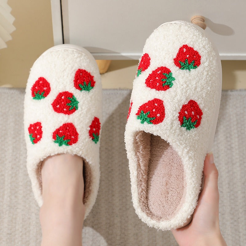 Comfortable home strawberry slippers