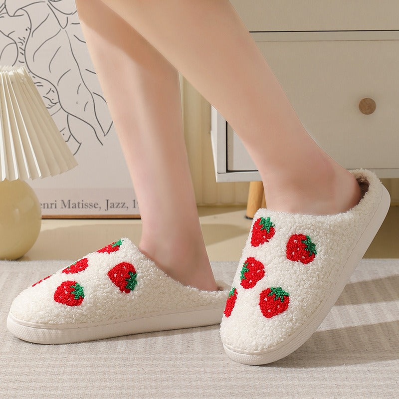 Comfortable home strawberry slippers