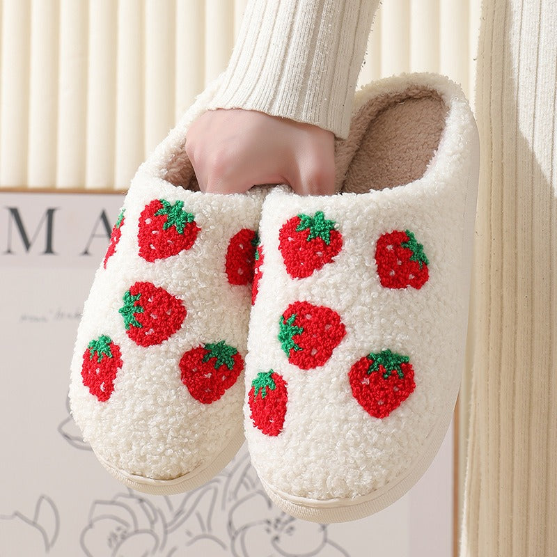 Comfortable home strawberry slippers